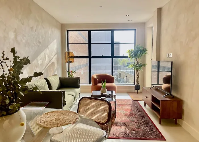 Penthouse Peaceful 2 Bed Fulham West Kensington